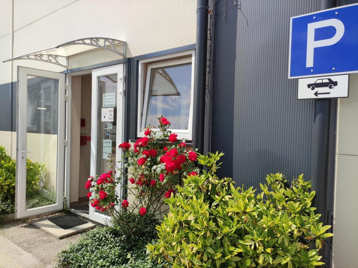 Szilas Park Motel Nagytarcsa Ngoại thất bức ảnh